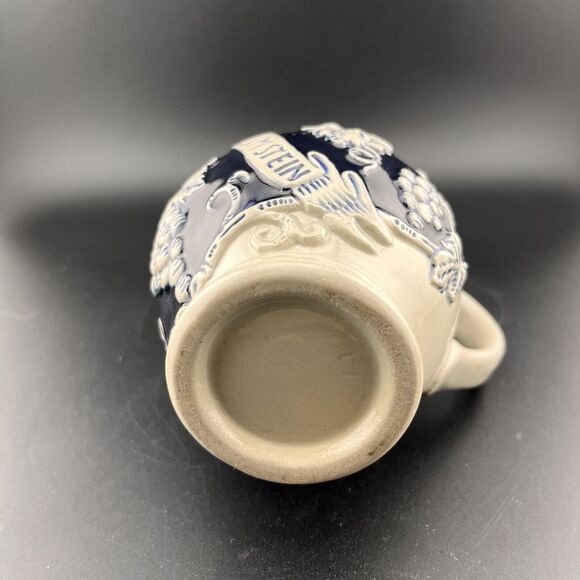 Aus Kuhlem Stein Trink Edlen Wein Blue Grey Clay German Wine Pitcher 4.5 in Tall - Picture 7 of 10